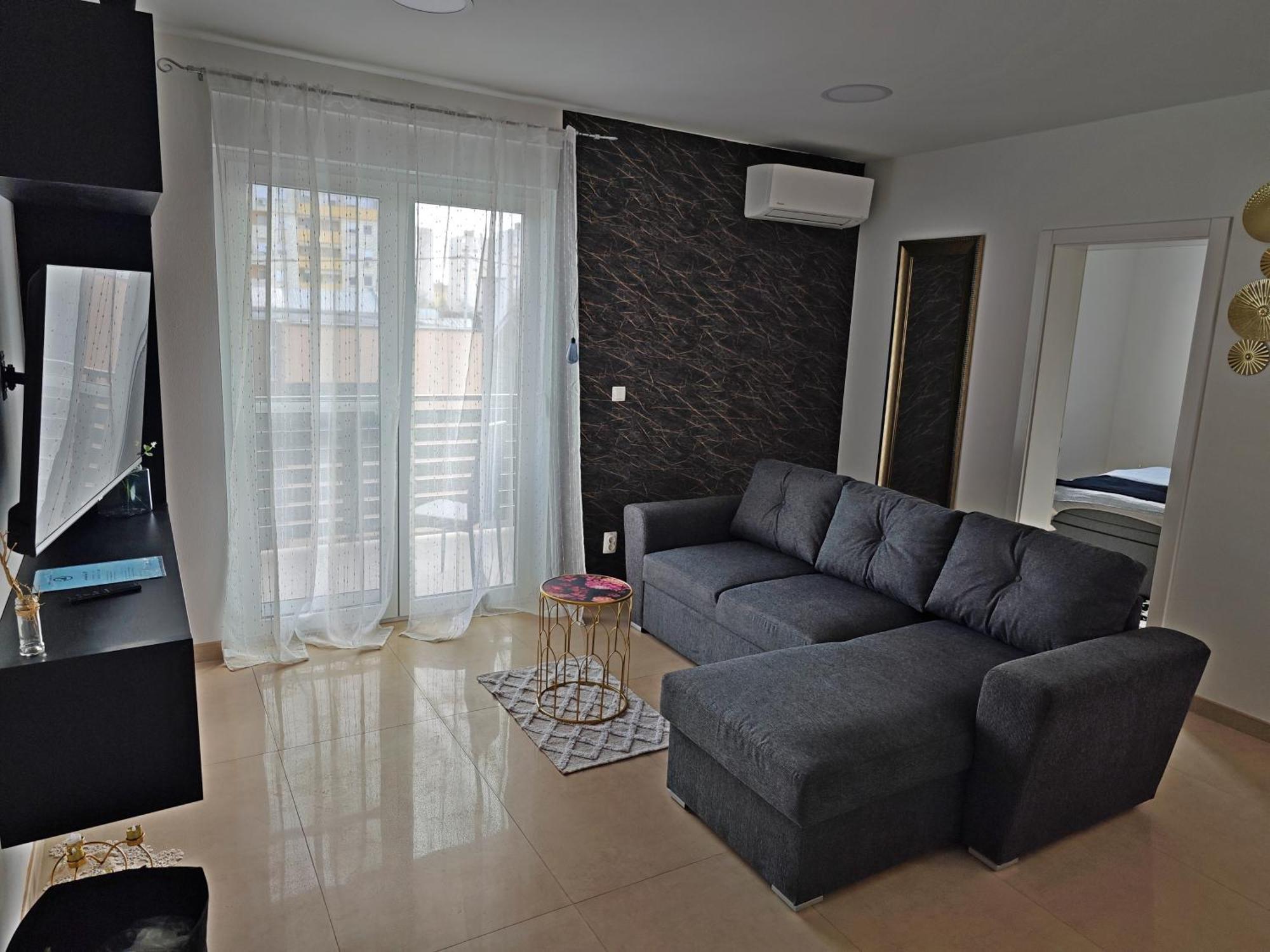 Level Up -Self Check In Apartment Osijek Exterior photo
